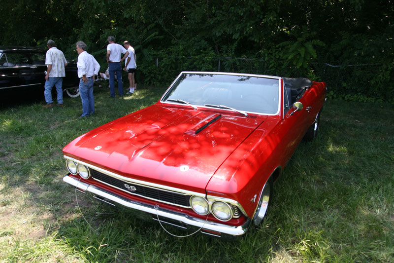 Random Rippling - Hoods & Hops Classic Car Show 