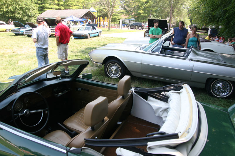 Random Rippling - Hoods & Hops Classic Car Show 