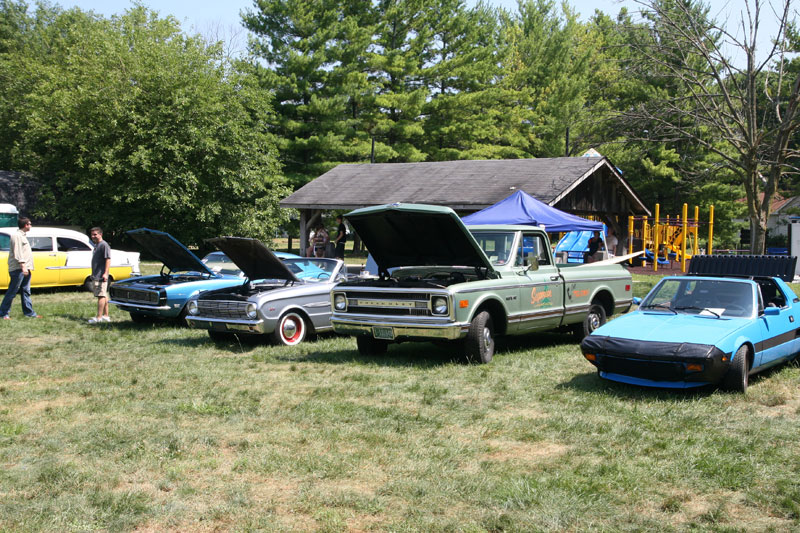 Random Rippling - Hoods & Hops Classic Car Show 