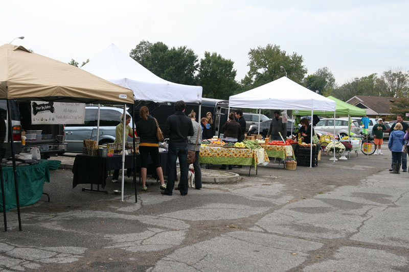 Last Wednesday evening market of 2011 - Sept 28
