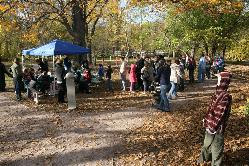 Scenes from Day of the Dead 2011 at the Indianapolis Art Center