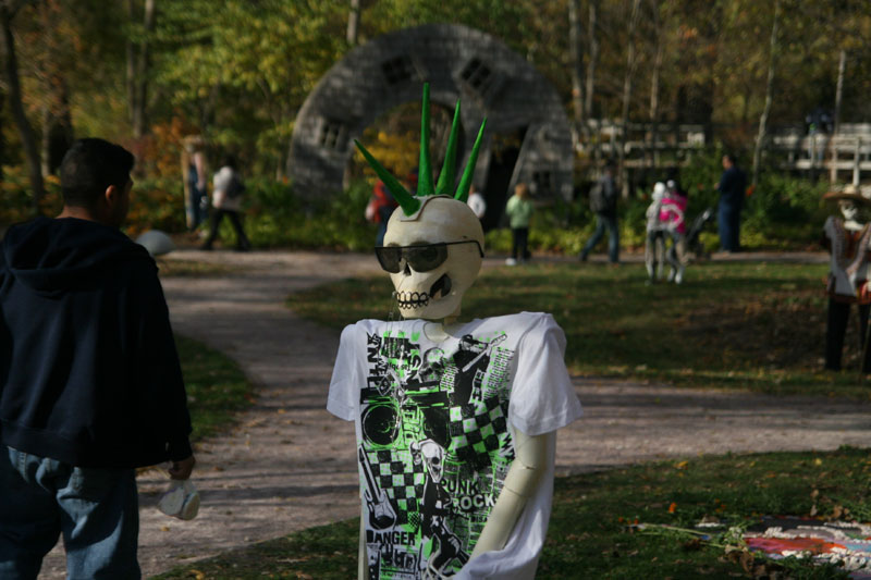 Scenes from Day of the Dead 2011 at the Indianapolis Art Center