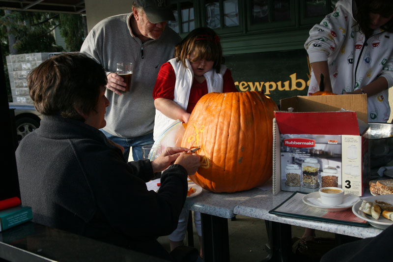 Random Rippling - Brewpub pumpkin carving