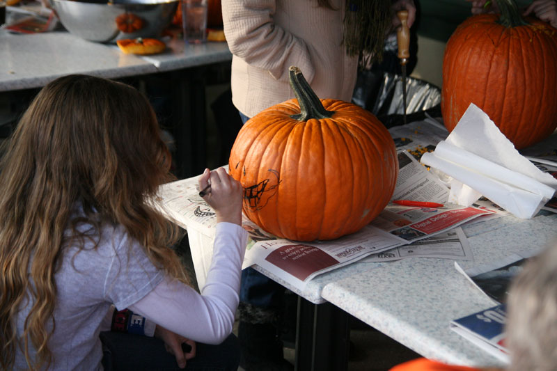 Random Rippling - Brewpub pumpkin carving