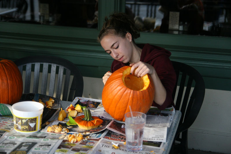 Random Rippling - Brewpub pumpkin carving