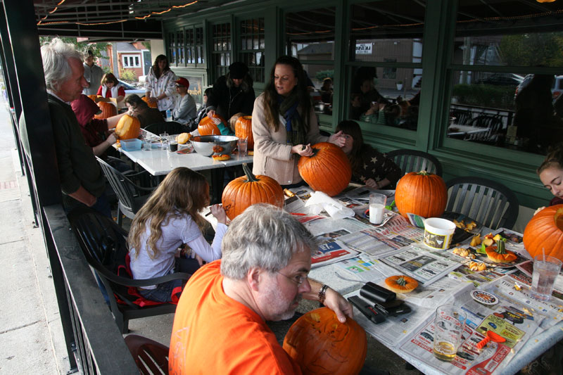 Random Rippling - Brewpub pumpkin carving