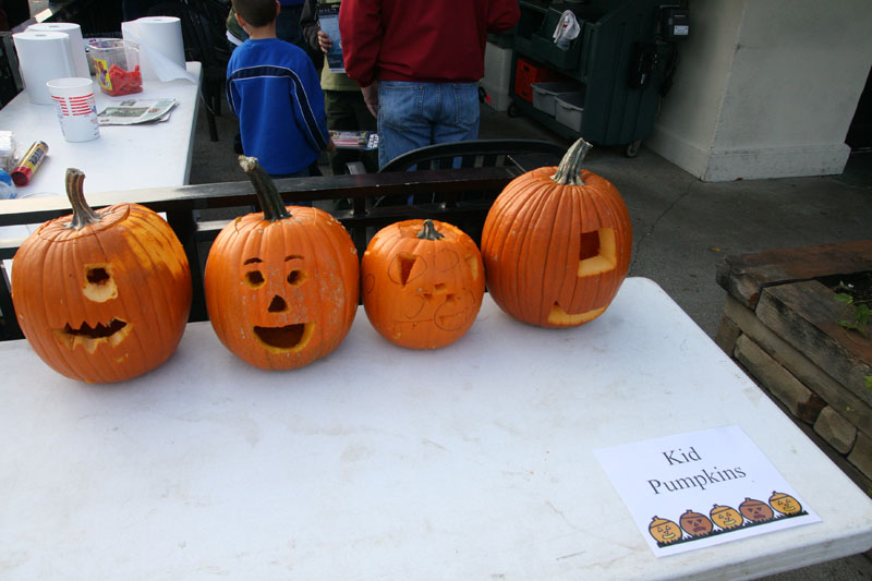 Random Rippling - Brewpub pumpkin carving