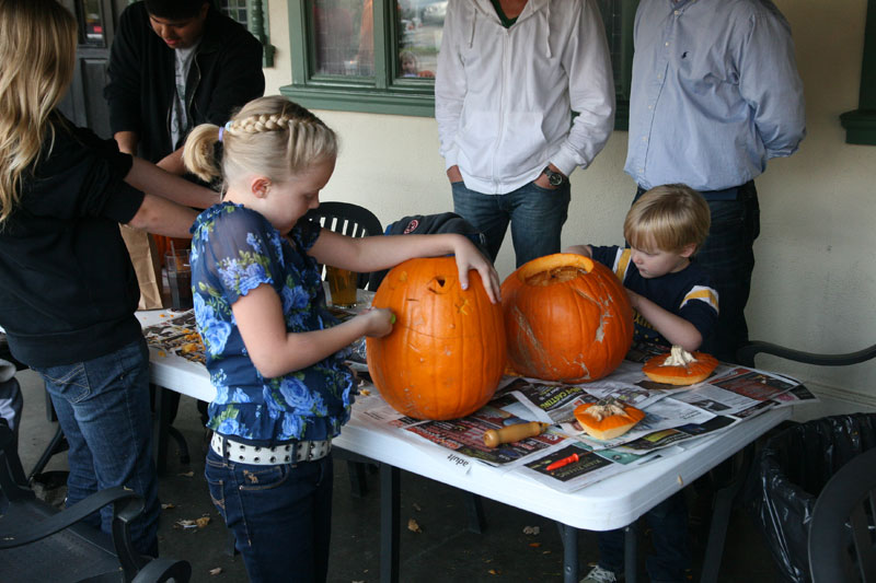 Random Rippling - Brewpub pumpkin carving