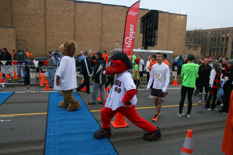 9th annual Drumstick Dash drew over 15000 participants on Thanksgiving morning