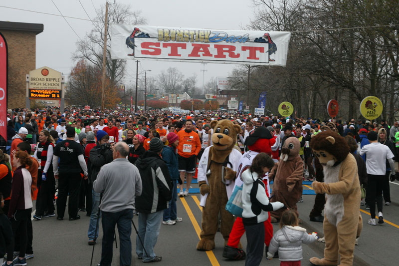 9th annual Drumstick Dash drew over 15000 participants on Thanksgiving morning