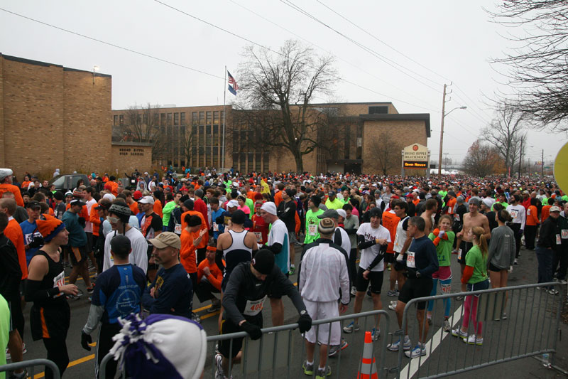 9th annual Drumstick Dash drew over 15000 participants on Thanksgiving morning