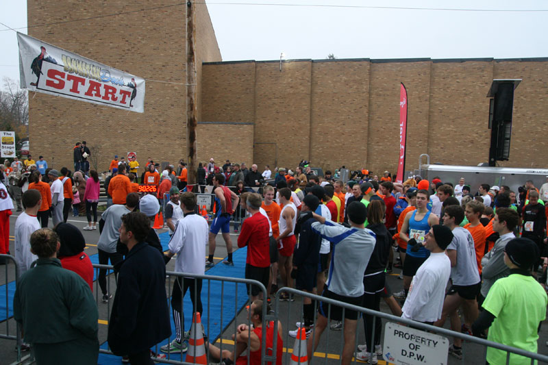 9th annual Drumstick Dash drew over 15000 participants on Thanksgiving morning