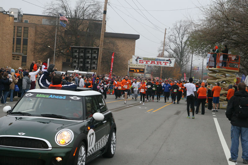 9th annual Drumstick Dash drew over 15000 participants on Thanksgiving morning