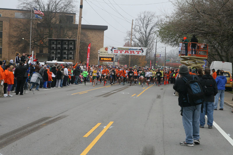 9th annual Drumstick Dash drew over 15000 participants on Thanksgiving morning