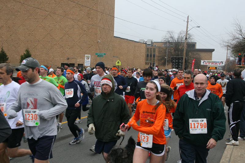 9th annual Drumstick Dash drew over 15000 participants on Thanksgiving morning