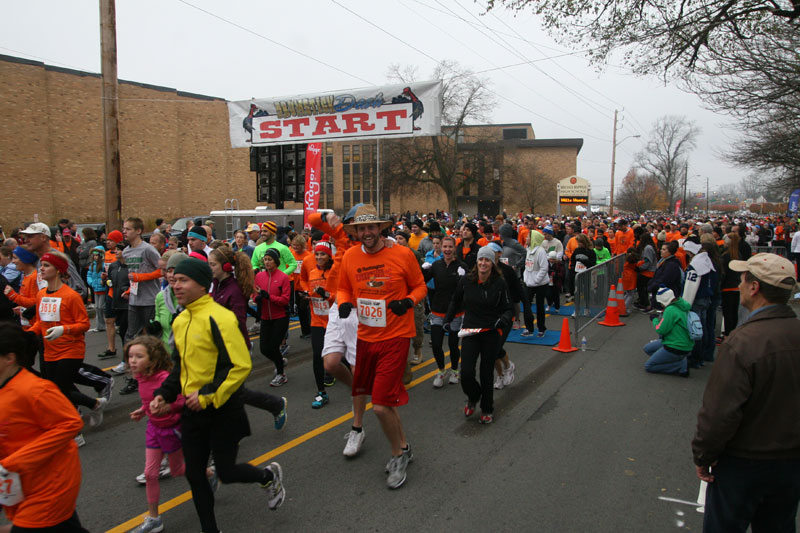 9th annual Drumstick Dash drew over 15000 participants on Thanksgiving morning