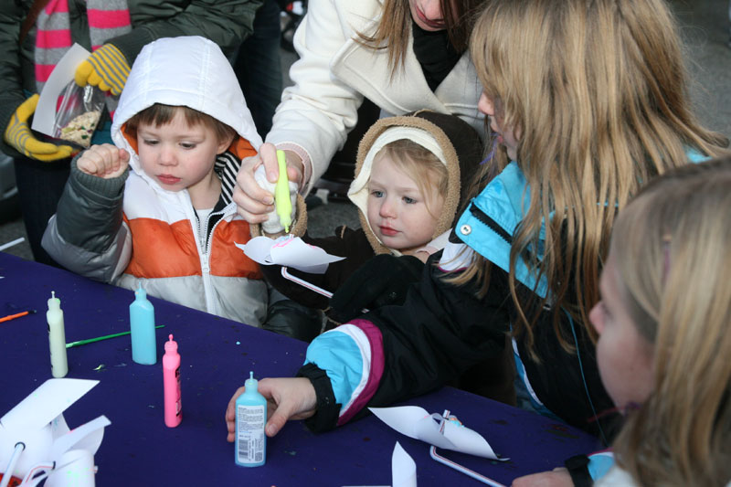 Random Rippling - Lights Up! parade 2011