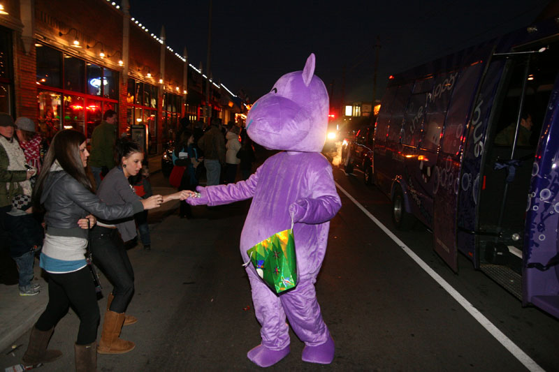 Random Rippling - Lights Up! parade 2011