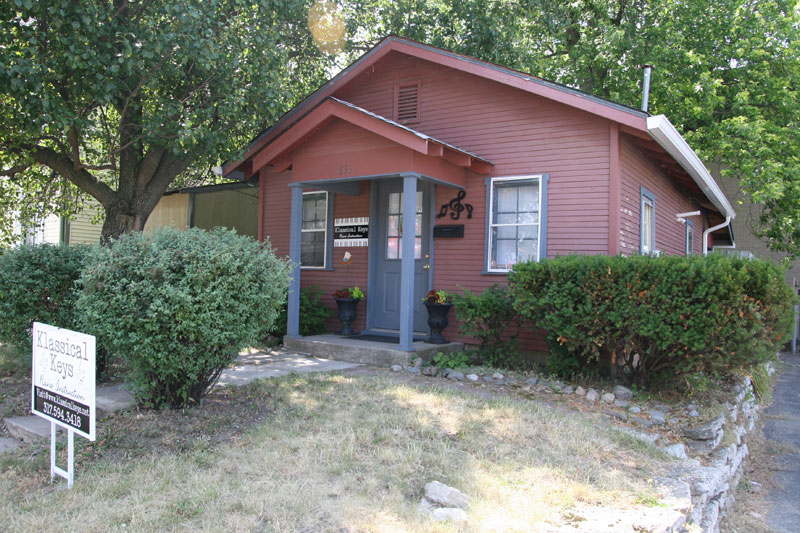 Random Rippling - Klassical Keys opens