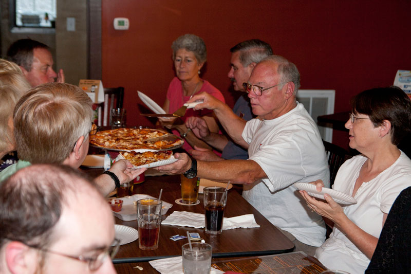 Random Rippling - Dinner at 'ZA Pizza to thank all-volunteer Gazette Staff