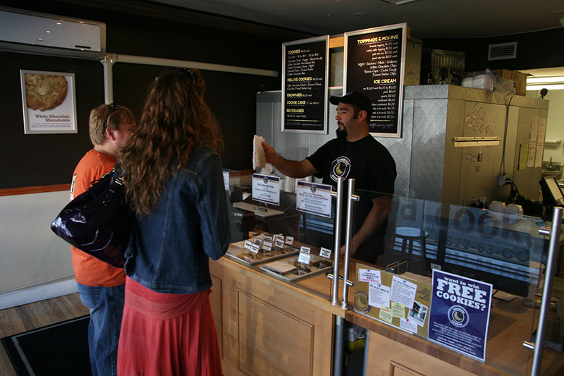 Insomnia Cookies