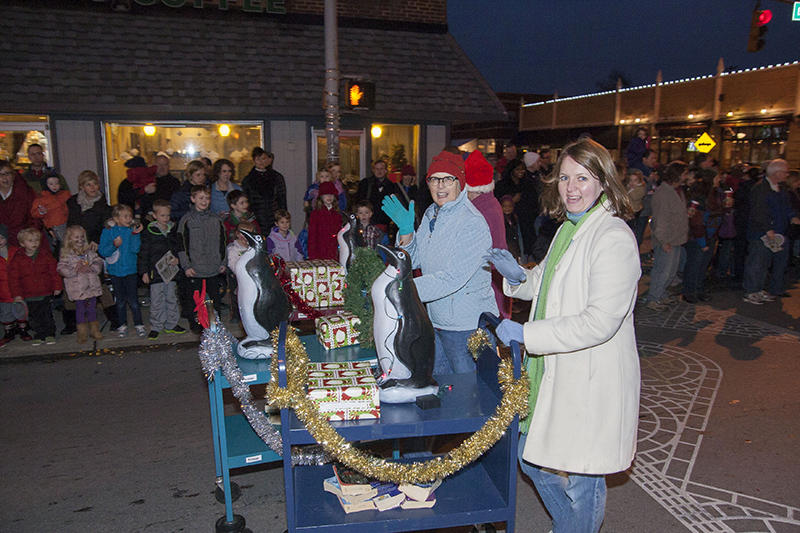 Glendale branch IMCPL with penguins on library carts