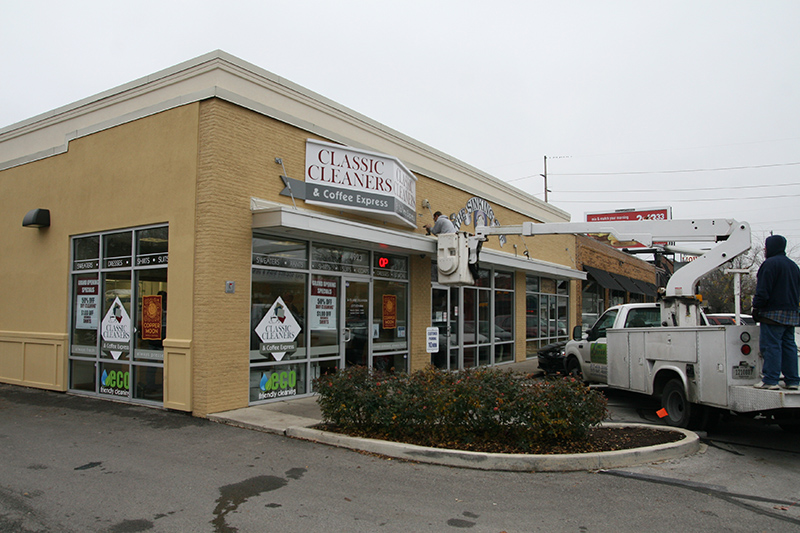 Random Rippling - Classic Cleaners at 49th and College