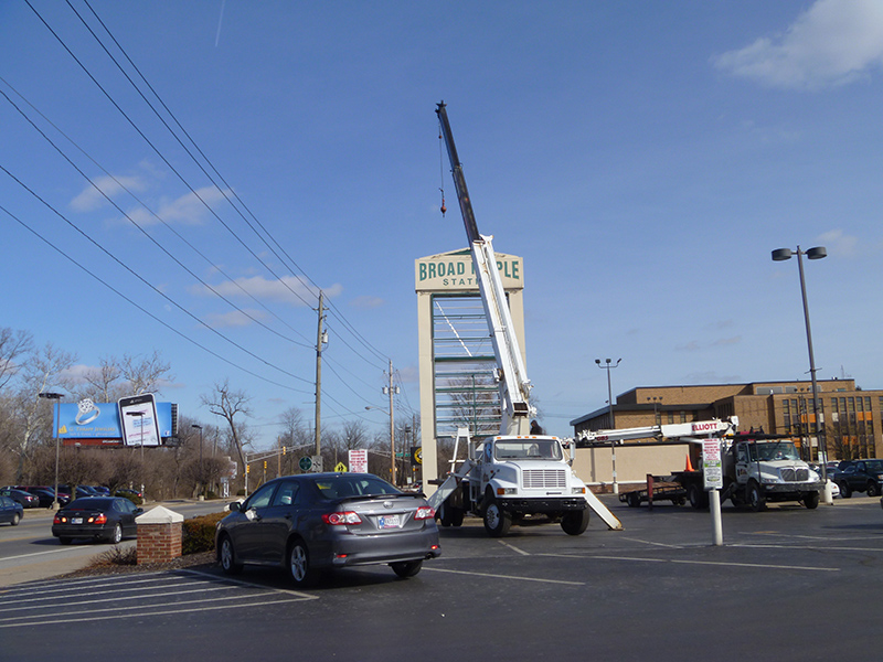 Random Rippling - Broad Ripple Station gets new sign