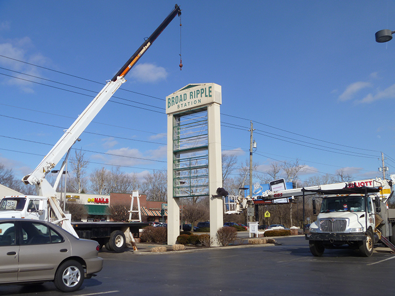 Random Rippling - Broad Ripple Station gets new sign