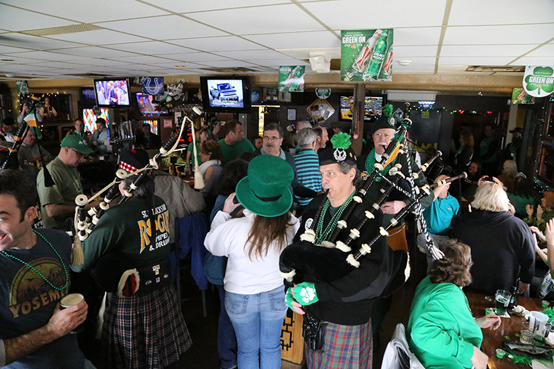 Random Rippling - Bagpipes at Pawn Shop