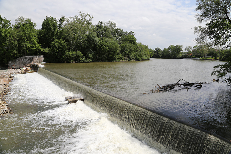 Random Rippling - White River dam reconstruction and high waters