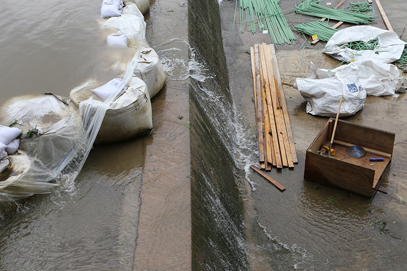 Random Rippling - White River dam reconstruction and high waters