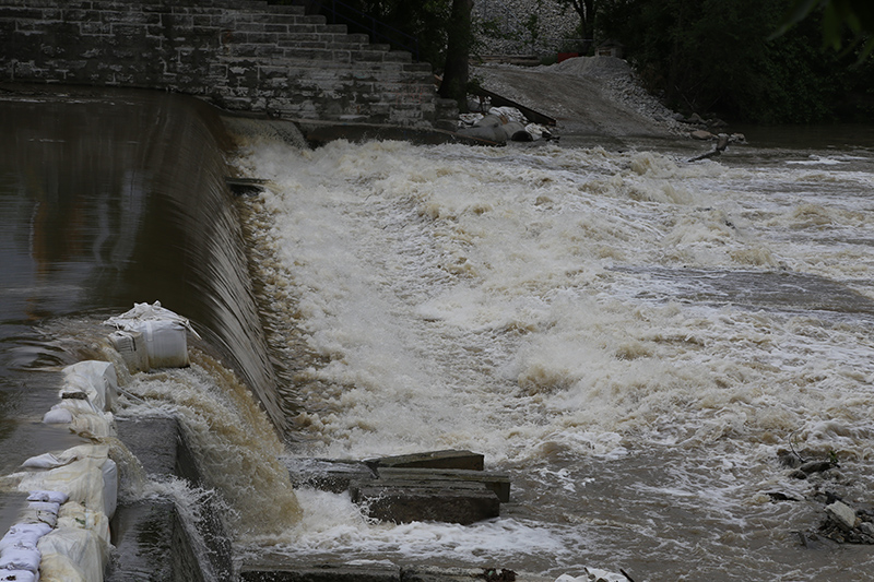 Random Rippling - White River dam reconstruction and high waters