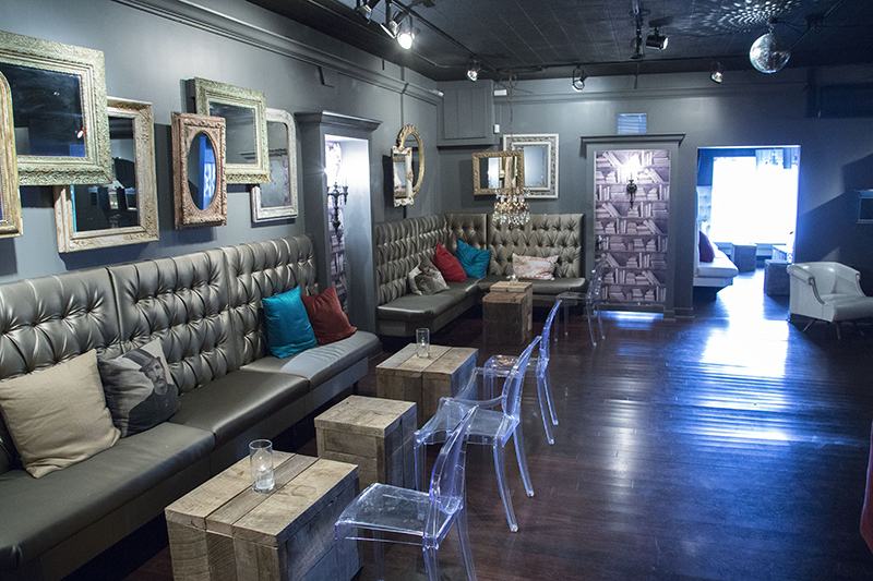 Random Rippling - Twist Lounge opens