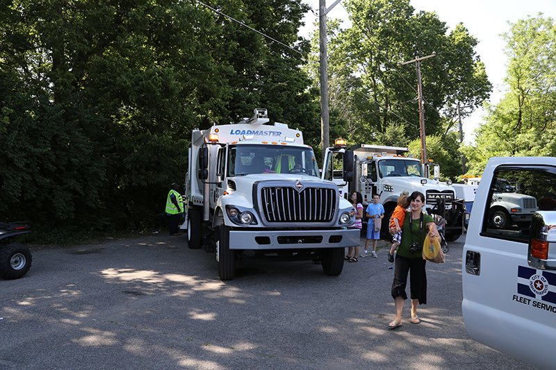 Random Rippling - Touch a Truck