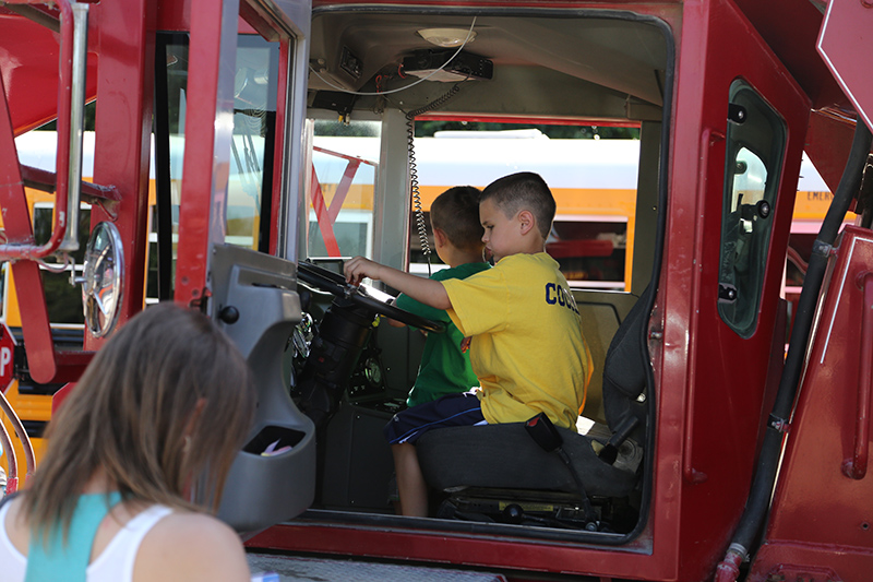 Random Rippling - Touch a Truck
