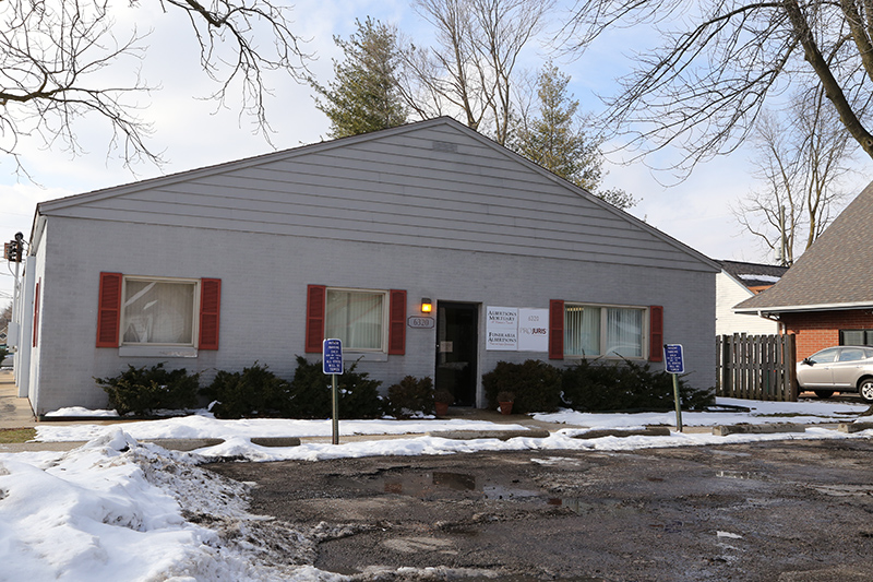 Random Rippling - Albertson's Mortuary opens