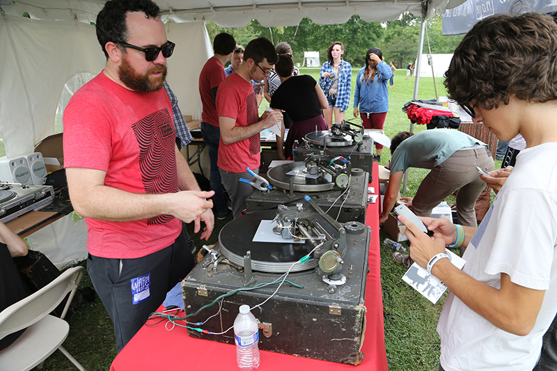 Joyful Noise Recordings had record cutting lathes on-site to make limited-edition records of the WARMfest performances.