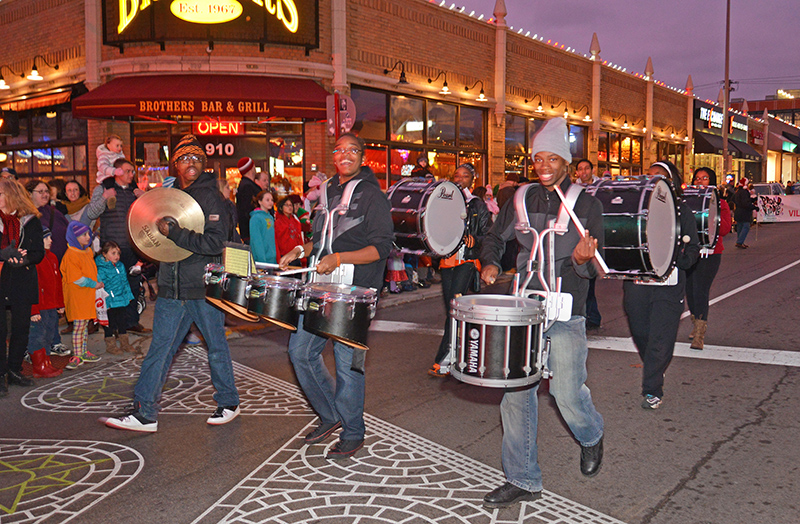 Broad Ripple <i>Lights up!</i> 