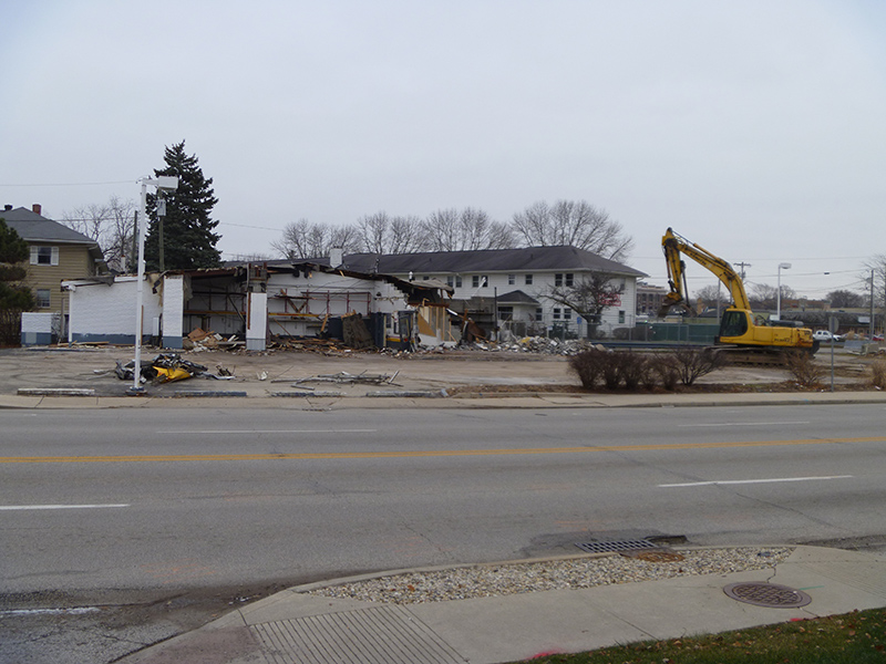 Random Rippling - Demolition on canal