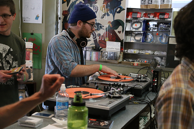 NATIONAL RECORD STORE DAY - APRIL 18, 2015