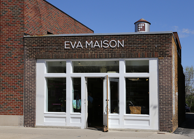 Random Rippling - Eva Maison opens