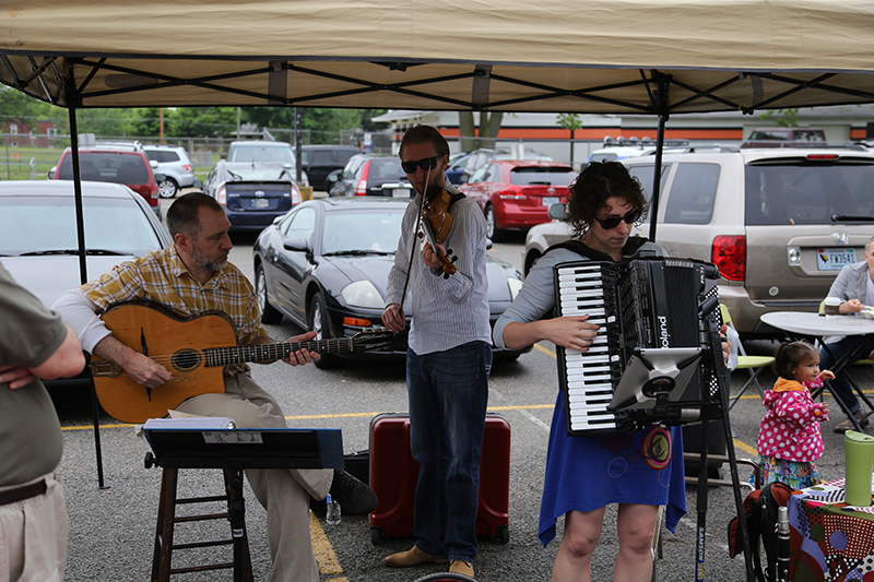 Dianna Davis entertained all ages.