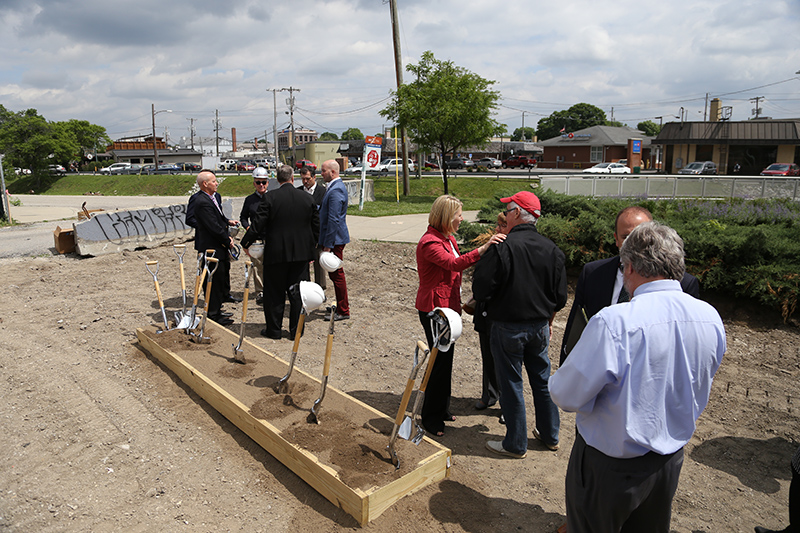 Random Rippling - Fresh Thyme Farmers Market groundbreaking