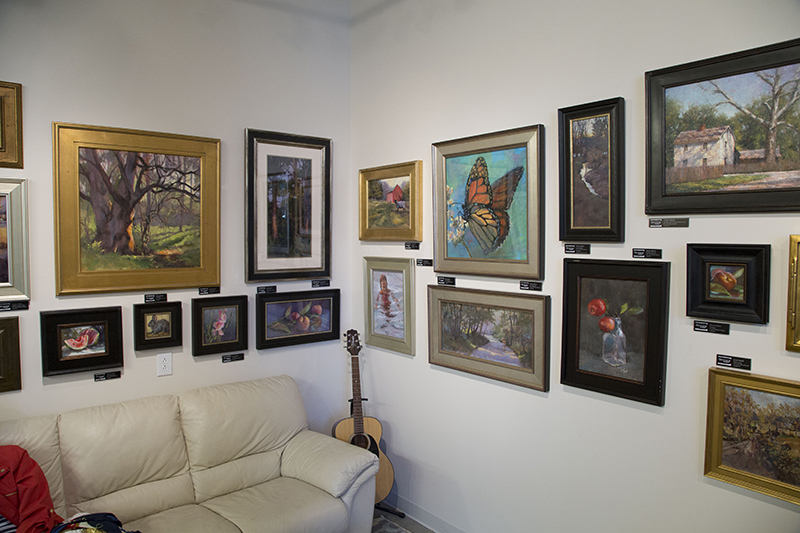 Random Rippling - Fine Estate Art & Rug moves