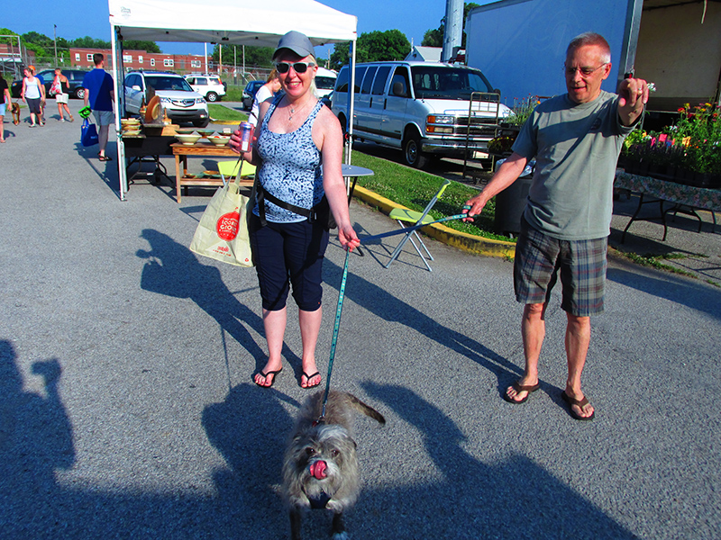 Lola says 'welcome to the market' with Ellen O'Connor & Dave Margerum.