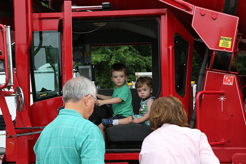 Random Rippling - Touch a Truck