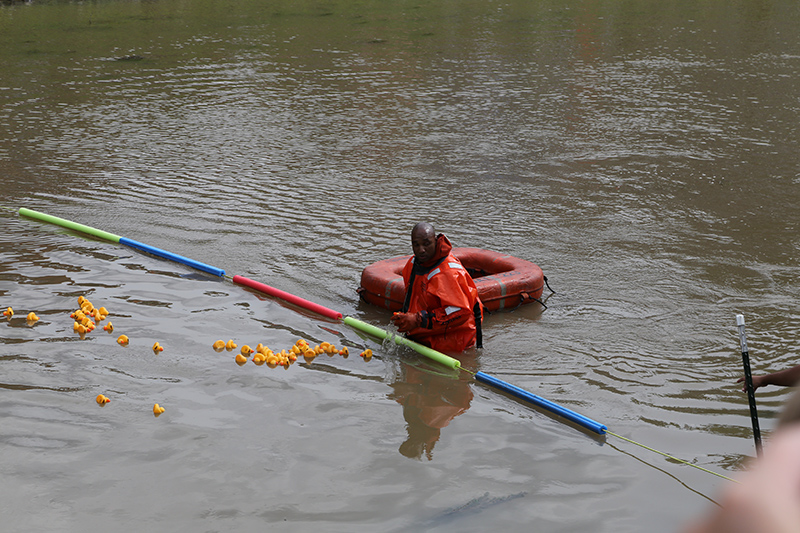 DUCK RACE 2015