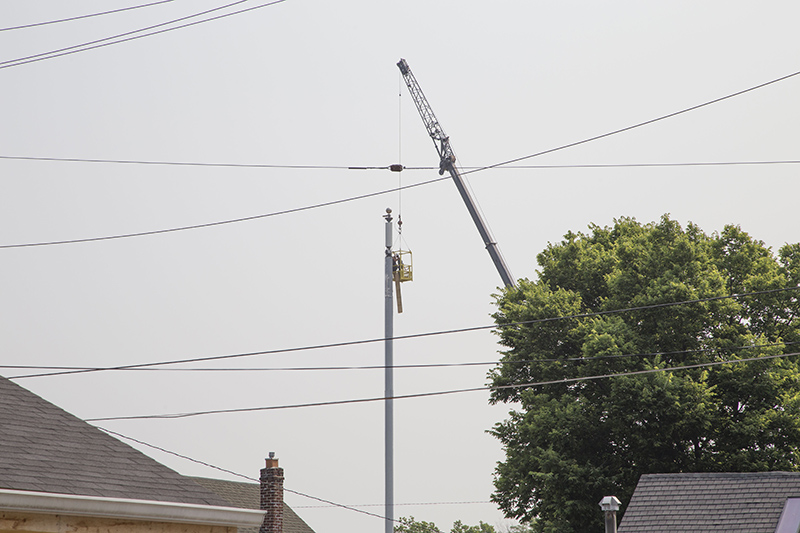 Random Rippling - Verizon flagpole