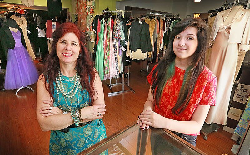 Reader's Random Rippling - Vintage Clothing Company opens
